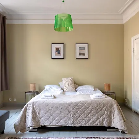 2ndhomes Charming 127 M2 3br Floor In Historically Valuable Building In Center * 헬싱키
