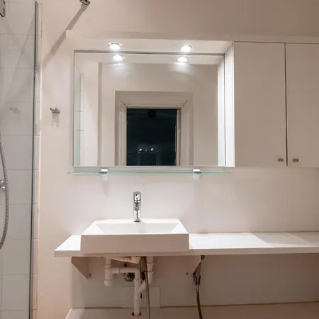 2ndhomes Charming 127 M2 3br Floor In Historically Valuable Building In Center *